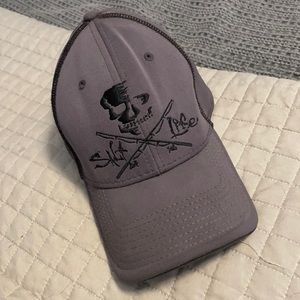 Salt Life - Skull and cross poles fitted hat